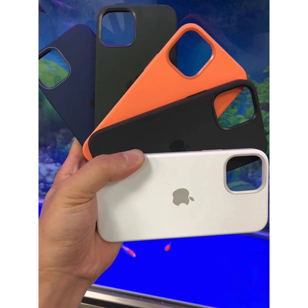 Силиконовый чехол для iPhone 12 Pro Max Silicone Case MagSafe фото 2