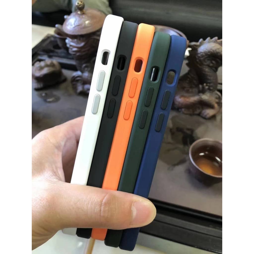 Силиконовый чехол для iPhone 12 Pro Max Silicone Case MagSafe фото 3